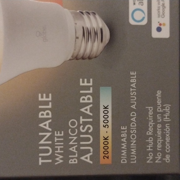 globe smart bulb w/remote. Turnable white shades.800Lumens bright.🆕 SEALED box. - Picture 4 of 9